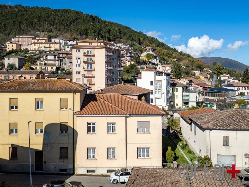 Villa a Contigliano in Viale Regina Margherita - Foto 3