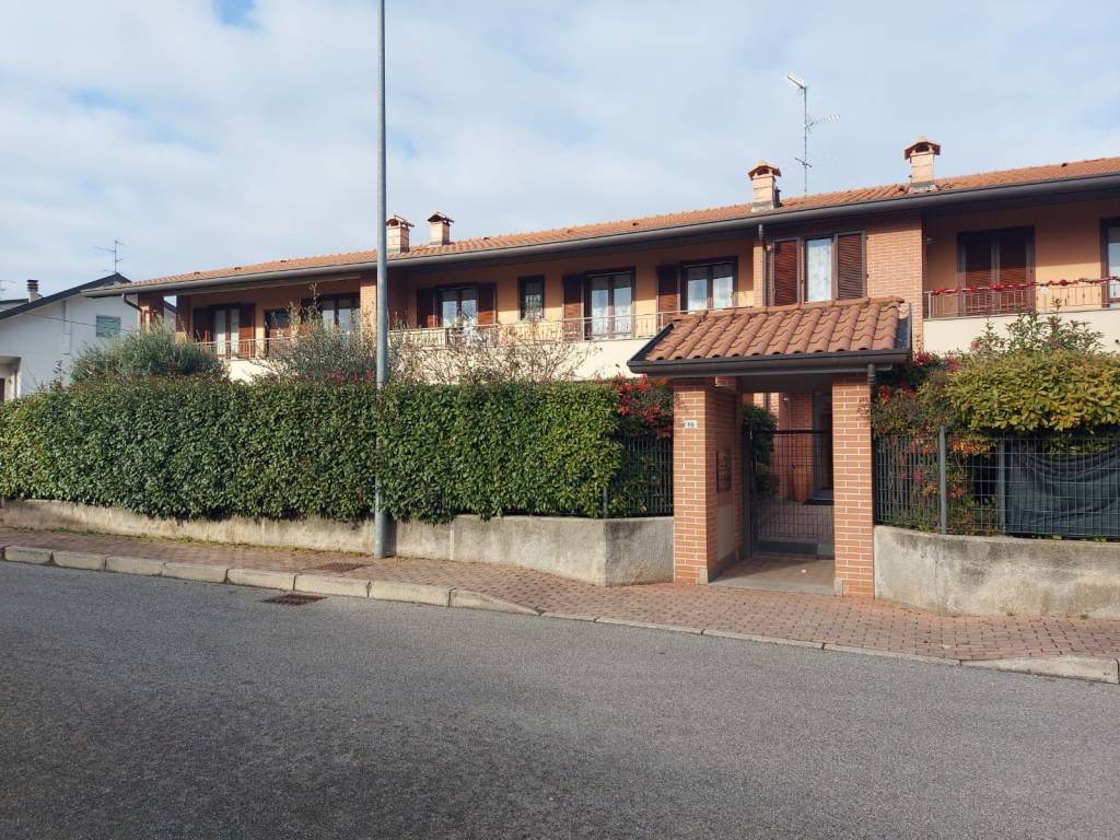Appartamento a Cantù in Via Resegone, 16 - Foto 2