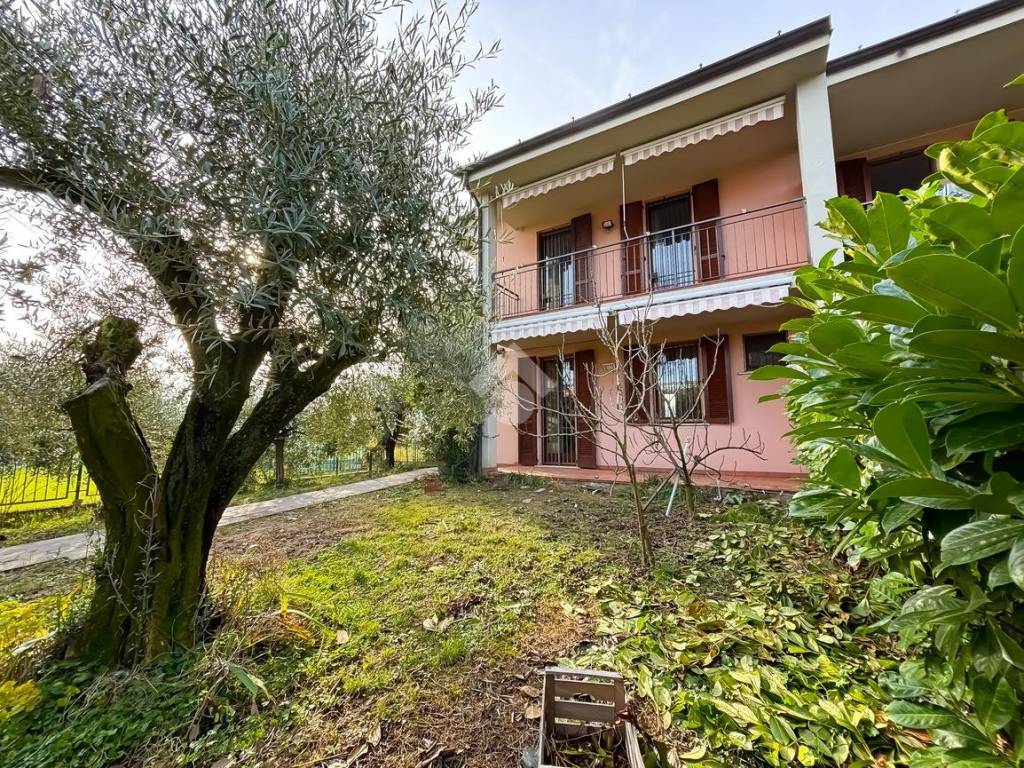 Villetta a schiera a Passirano in Via Europa, 69 - Foto 2