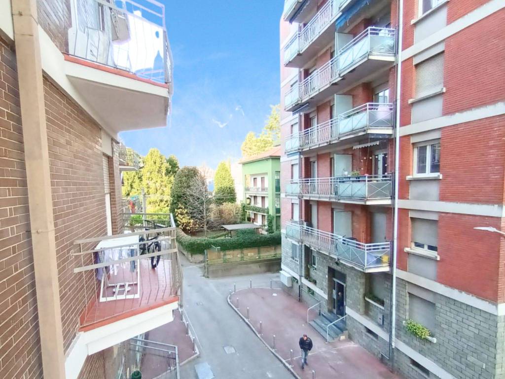 Appartamento a Malgrate in Via Vittorio Veneto, 7 - Foto 4