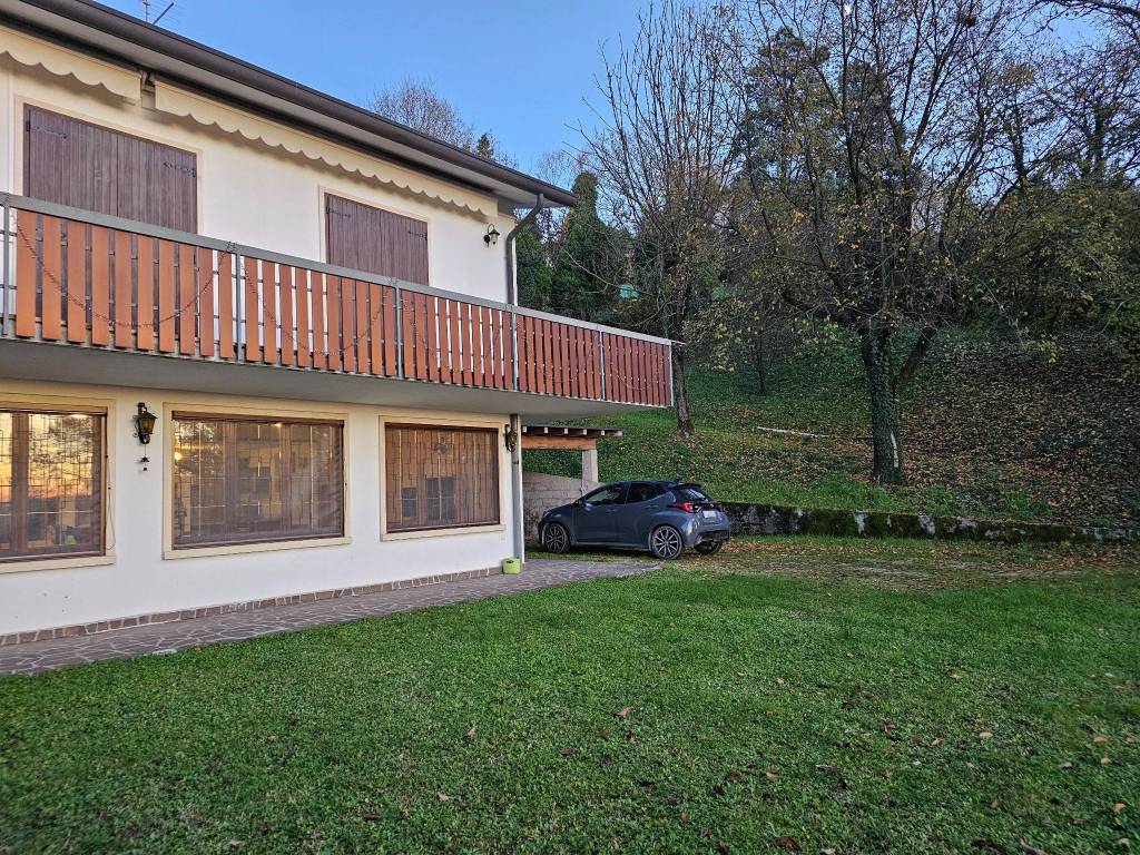 Villa a Vicenza in Viale 10 Giugno, 152 - Foto 3