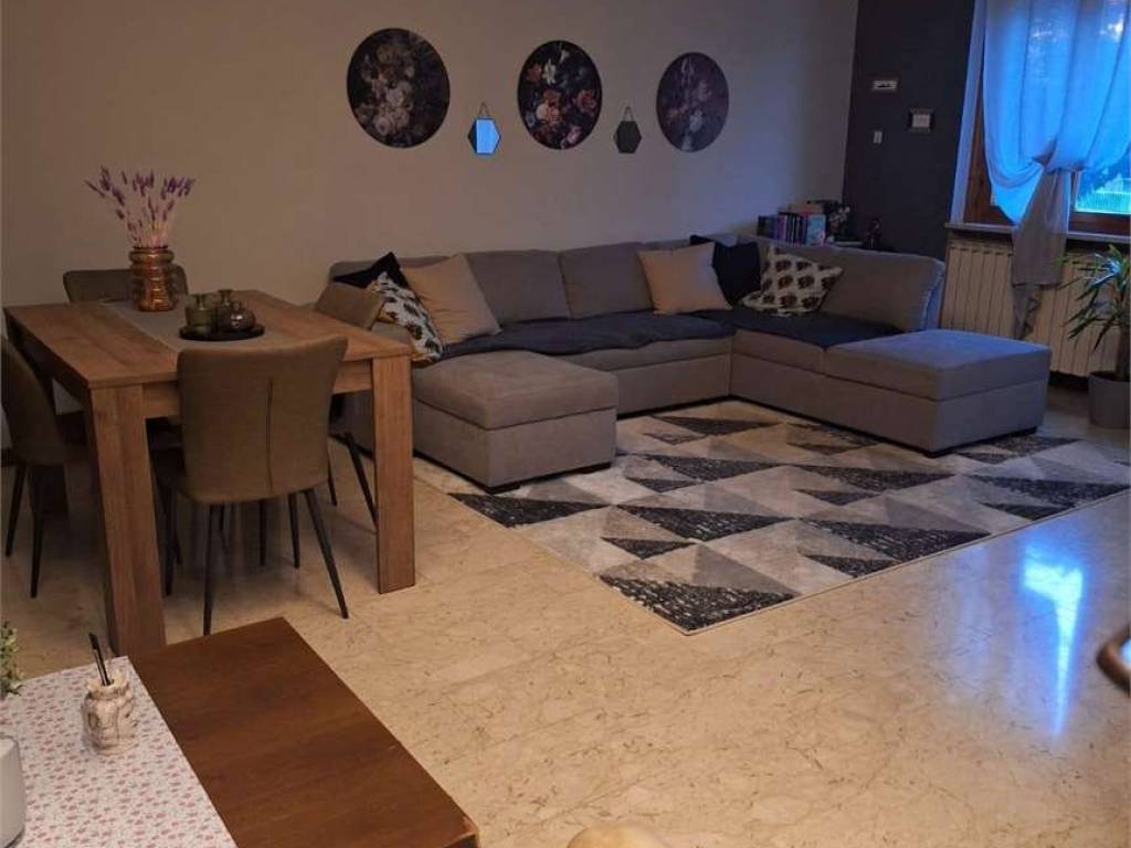 Appartamento a Trecate in Via Cirenaica, 51 - Foto 3