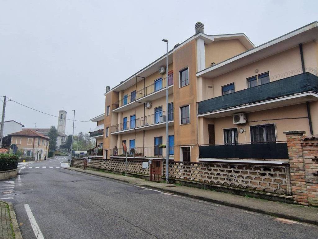 Appartamento a Galgagnano in Via Martiri della Cagnola, 39 - Foto 2
