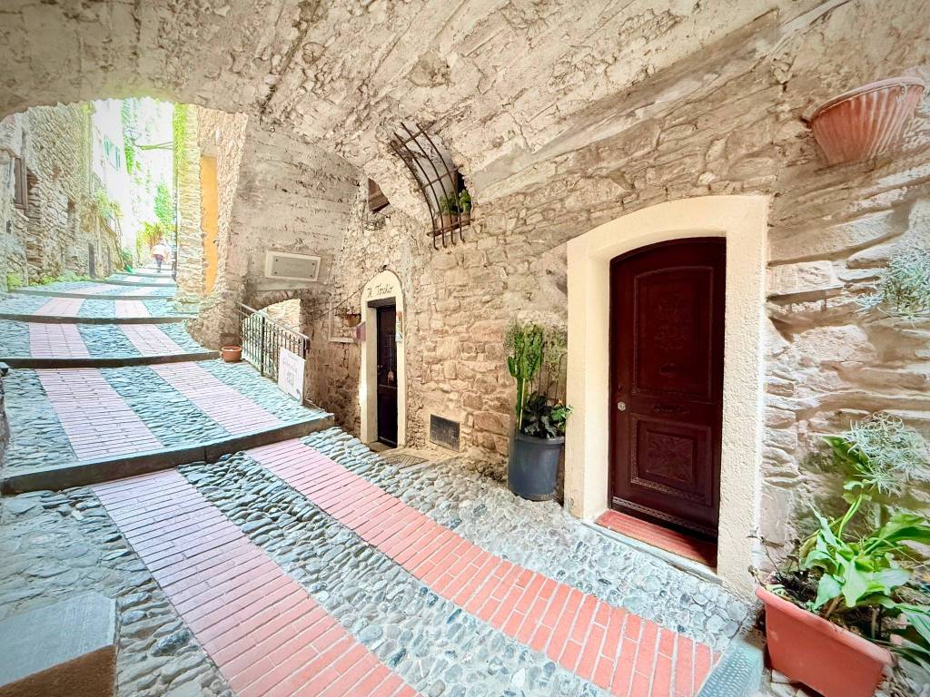 Appartamento a Dolceacqua in Via Castello, 50 - Foto 2