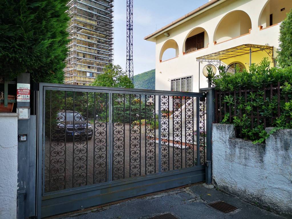 Villa a Salerno in Via degli Uffici Finanziari - Foto 2