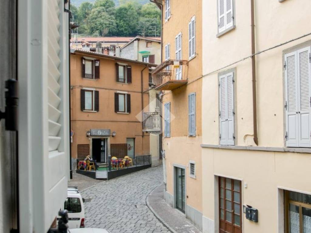 Appartamento a Lovere in Via Giacomo Matteotti, 29 - Foto 4