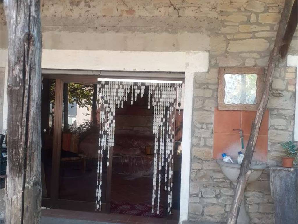 Casa indipendente a Neviano degli arduini in Strada Fossa Velago - Foto 4