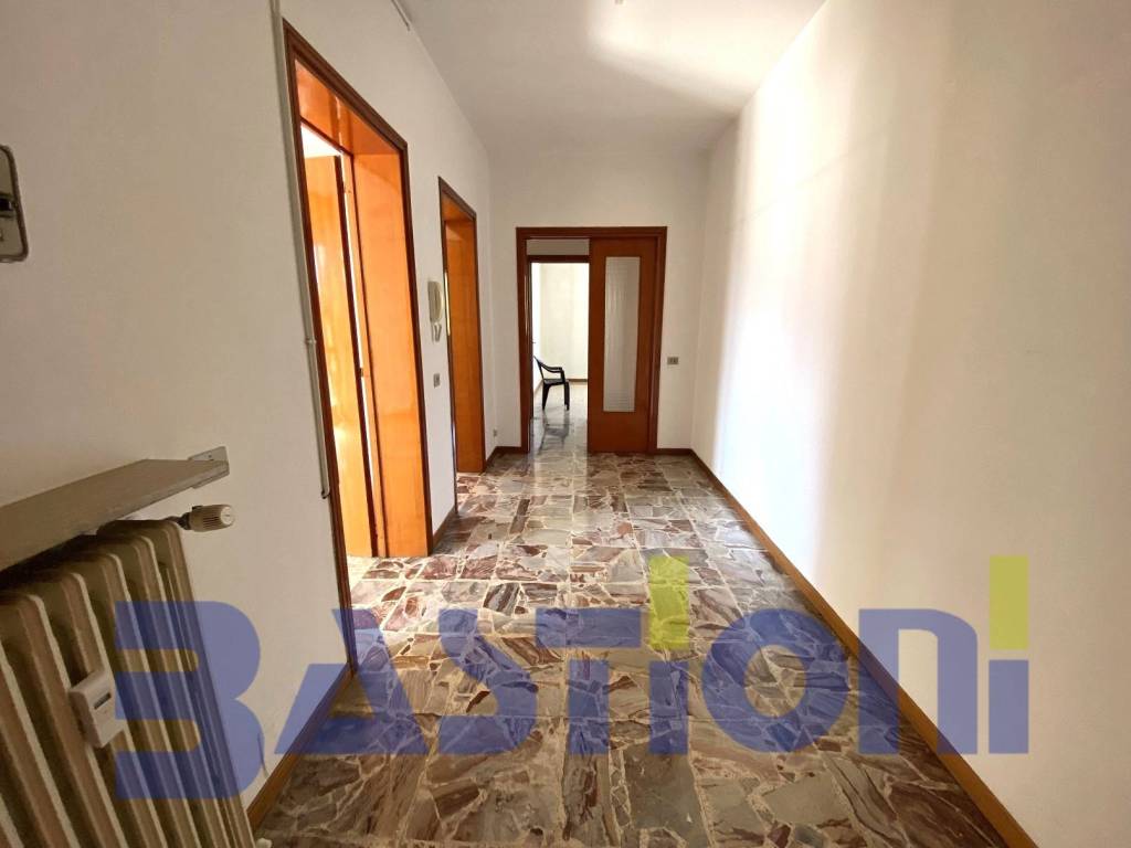 Appartamento a Clusone in Via Don Giovanni Bosco, 3 - Foto 2