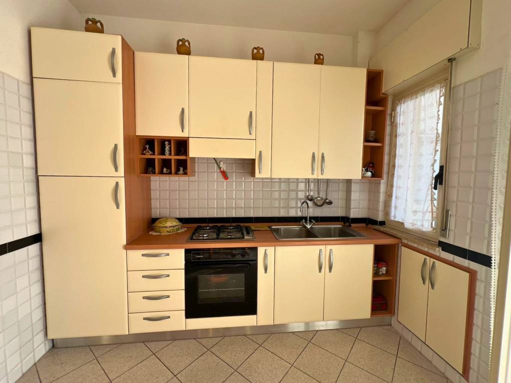 Appartamento a Scalea in Via Enrico De Nicola - Foto 3