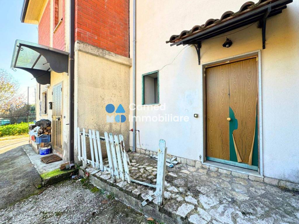 Palazzo / stabile a Mercogliano in Via Acqua delle Noci, 8 - Foto 2