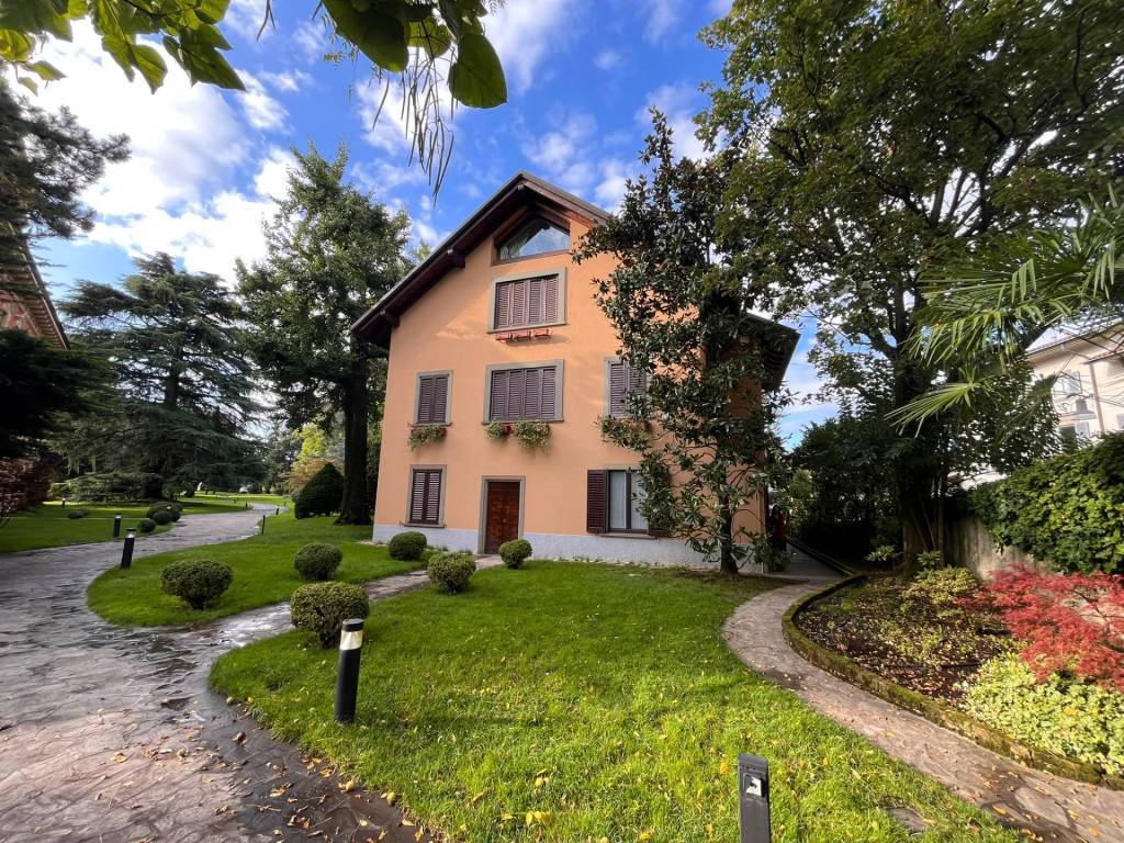 Villa a Bergamo in Via Sant'Alessandro, 71 - Foto 4