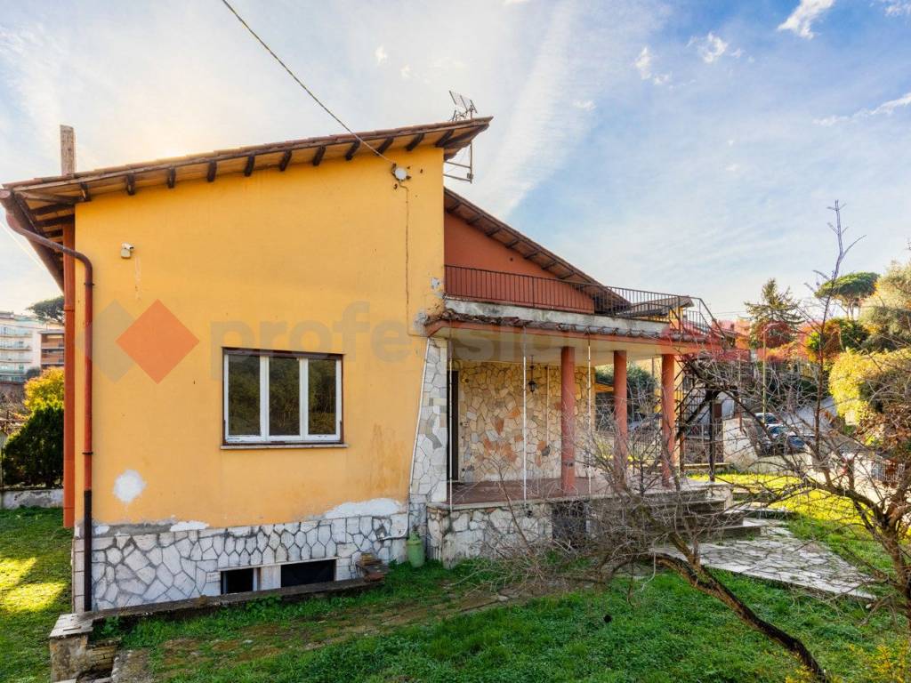 Casa indipendente a Grottaferrata in Via Vecchia Di Marino - Foto 3