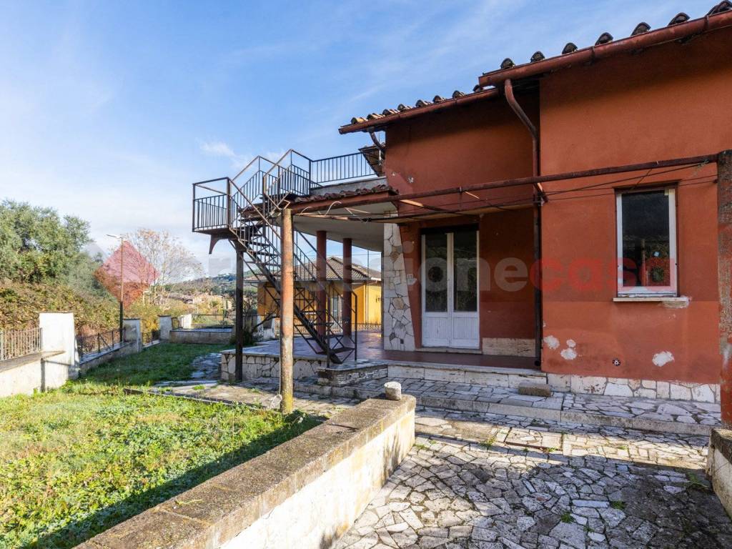 Casa indipendente a Grottaferrata in Via Vecchia Di Marino - Foto 4