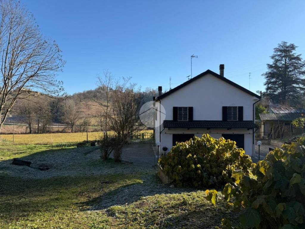 Casa indipendente a Asti in Frazione Castiglione, 176 - Foto 3