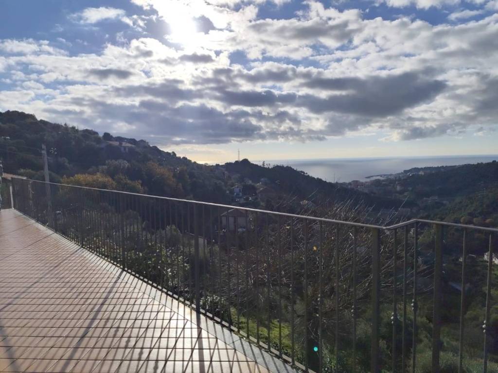 Appartamento a Varazze in Via Costa, 26 - Foto 2