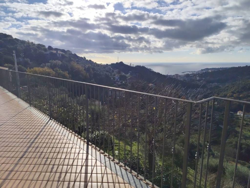Appartamento a Varazze in Via Costa, 26 - Foto 3
