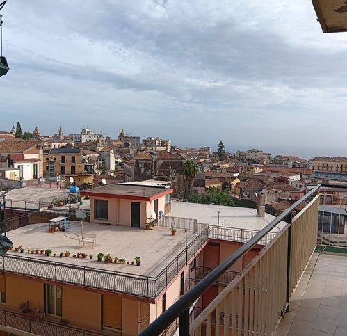 Appartamento a Acireale in Piazza Madonna Della Pace - Foto 2