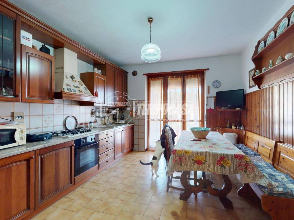 Appartamento a Santa vittoria d'alba in Via Serafina 4 - Foto 2