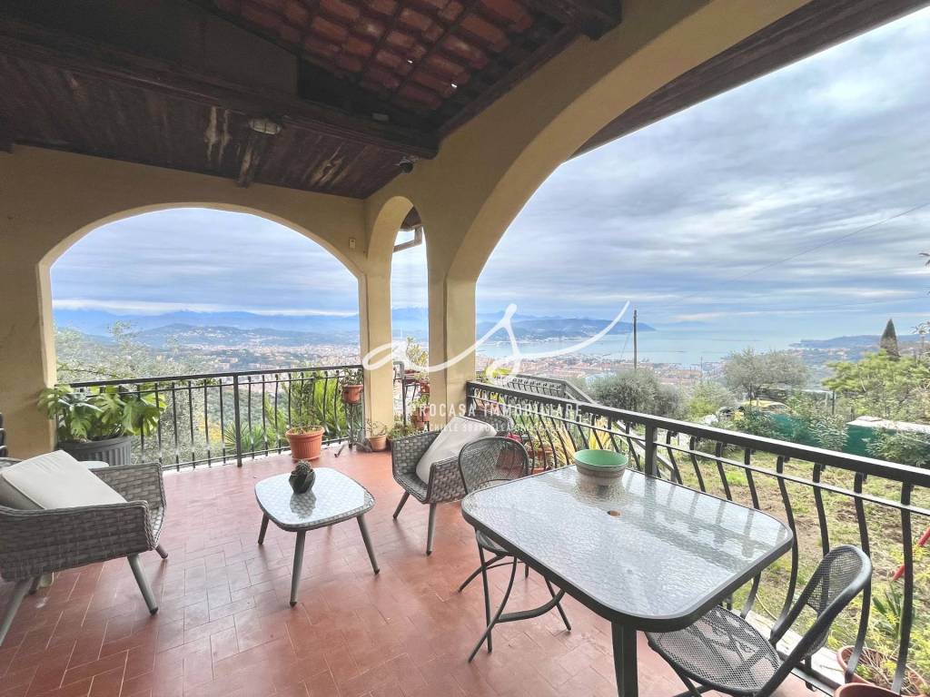 Villa a La spezia in Via Vecchiora, 56 - Foto 3