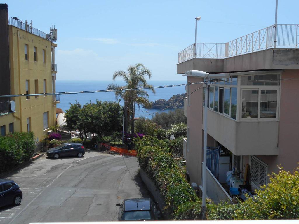 Appartamento a Aci castello in Via Litteri - Foto 2