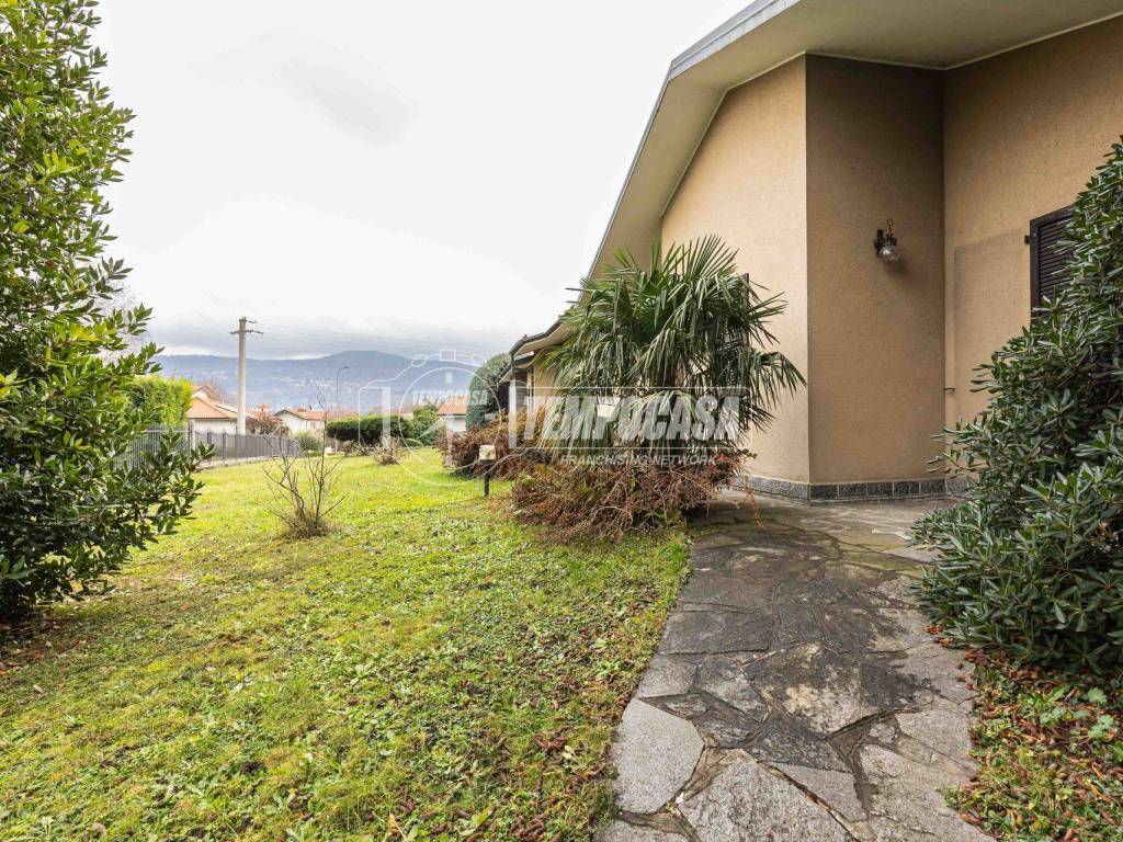 Villa a Annone di brianza in Via A. Manzoni - Foto 2