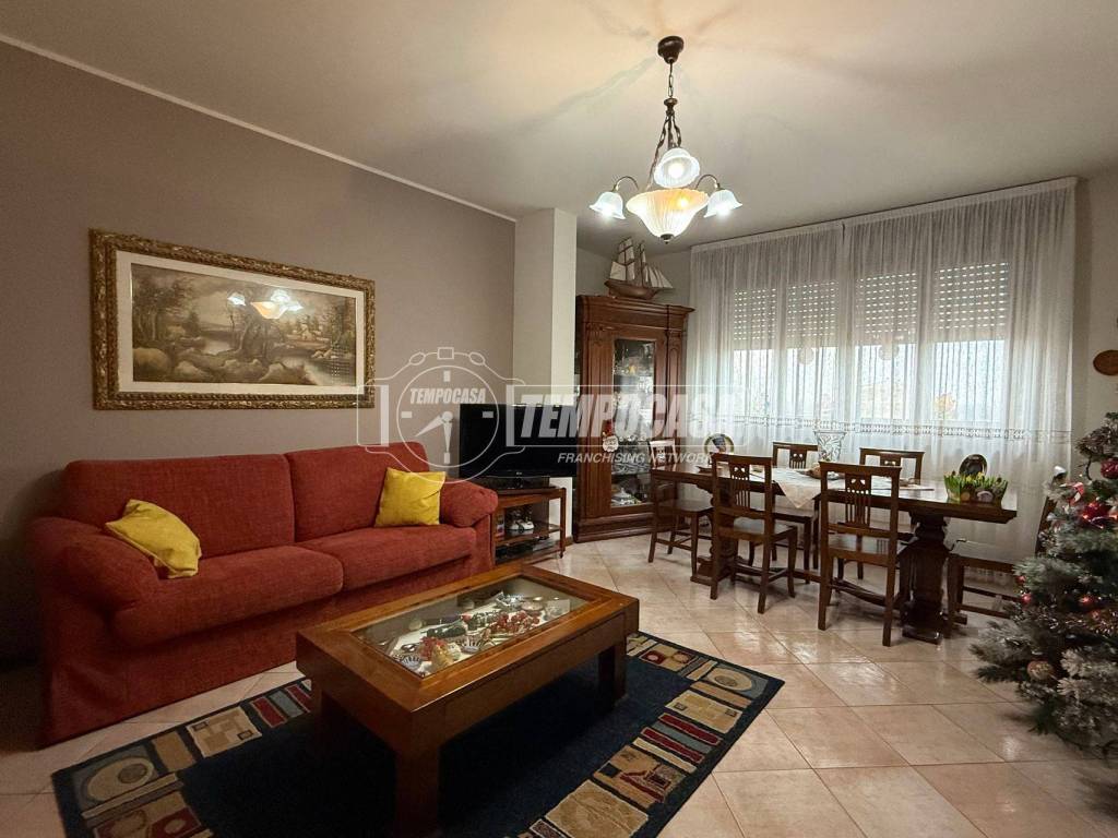 Appartamento a Busto garolfo in Via arconate 62/A - Foto 2