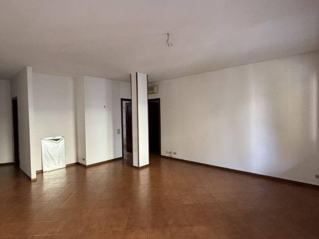 Appartamento a Cremona in Via Buoso da Dovara, 81 - Foto 3