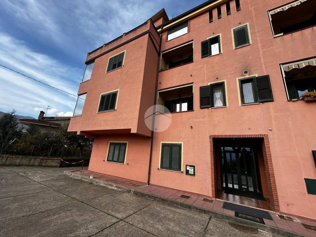 Appartamento a Mendicino in Via Francesco Cilea, 3 - Foto 2