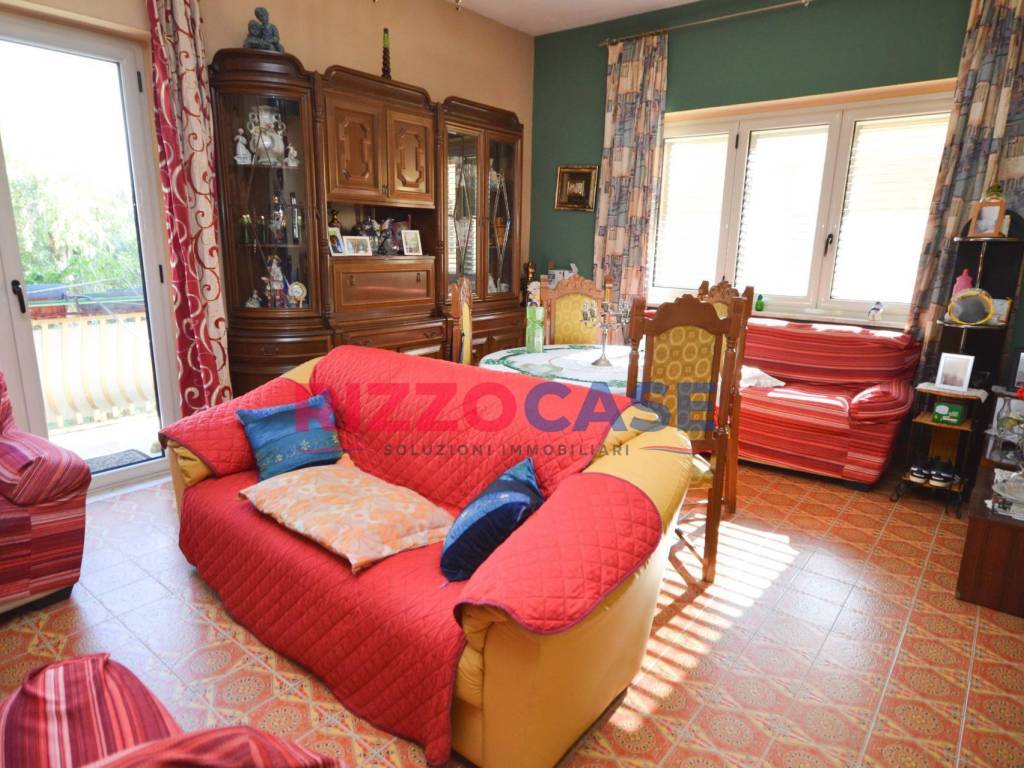 Appartamento a Corigliano-rossano in Viale Sant'Angelo - Foto 2