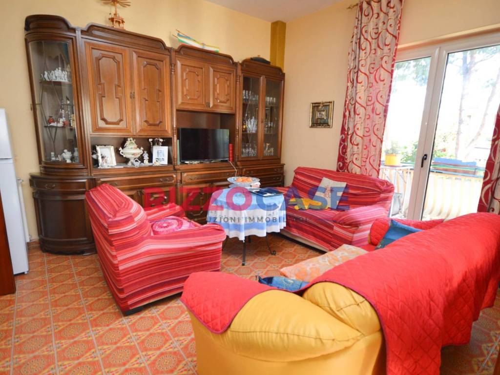 Appartamento a Corigliano-rossano in Viale Sant'Angelo - Foto 4