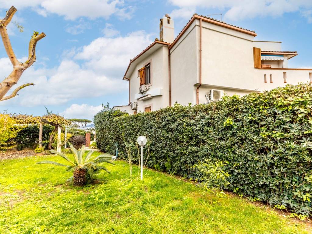 Villa a San felice circeo in Via Africa Orientale - Foto 3