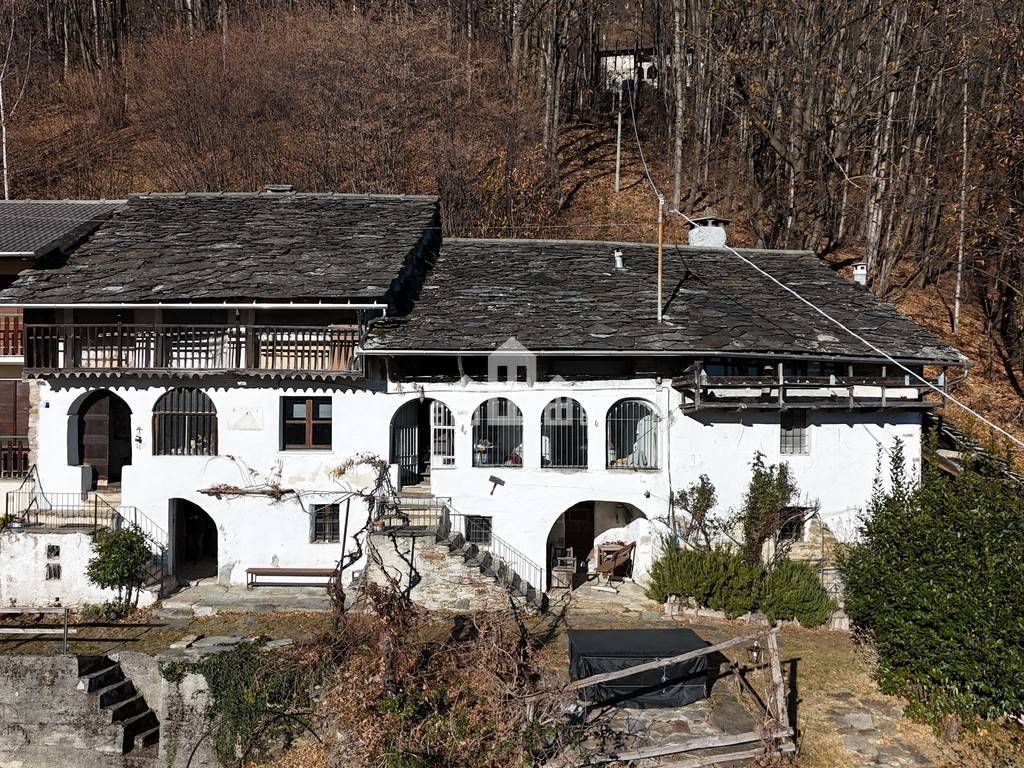 Casa indipendente a Valchiusa in strada della colla, 12 - Foto 2