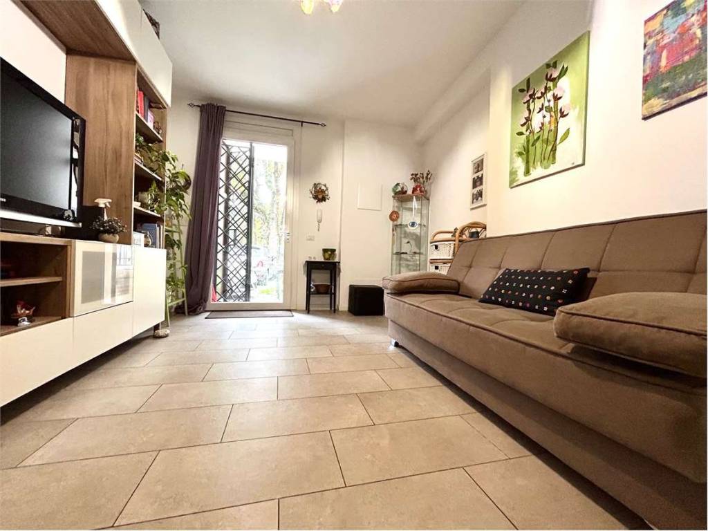 Appartamento a Castel san pietro terme in Via Dei Mille, 41 - Foto 3