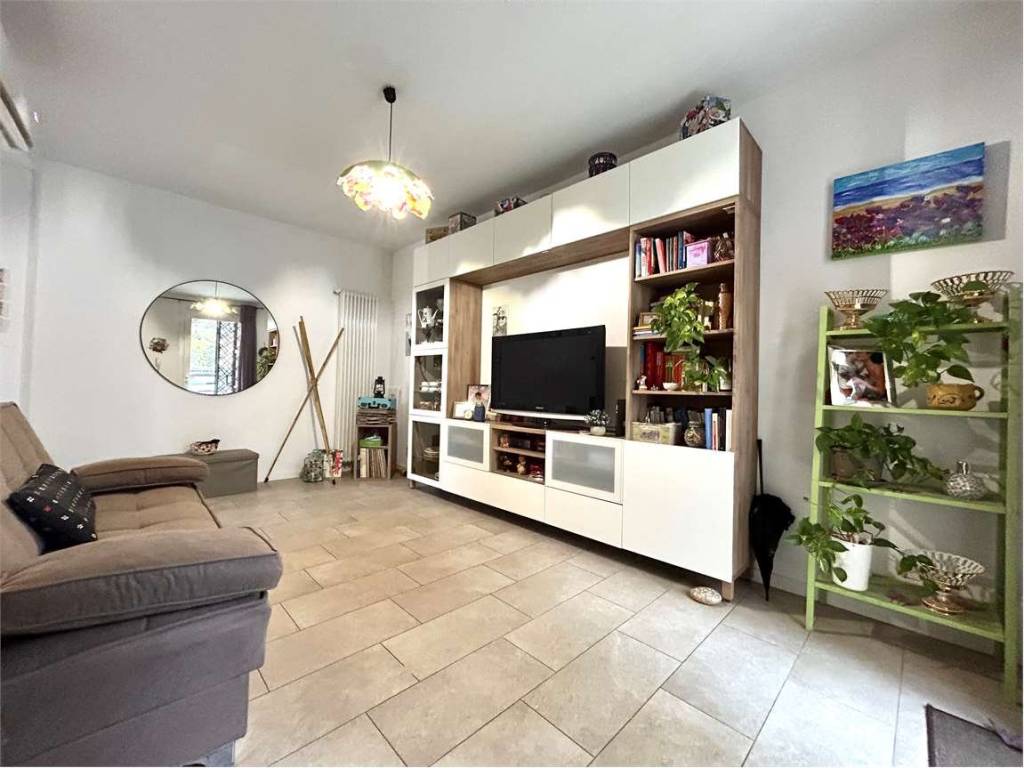 Appartamento a Castel san pietro terme in Via Dei Mille, 41 - Foto 5
