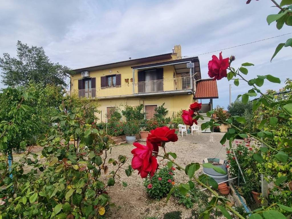 Appartamento a Frigento in Via amendola, 4 - Foto 2