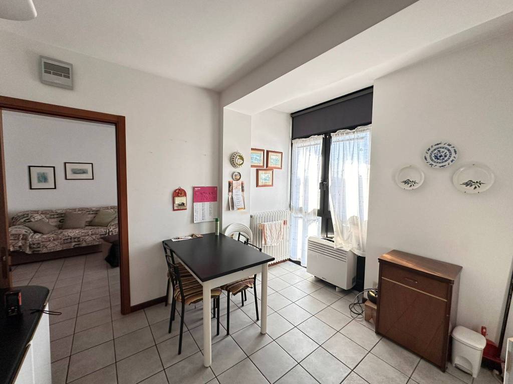 Appartamento a Gavirate in Viale Ticino, 24 - Foto 5