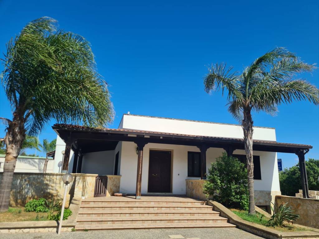 Villa a Lecce in Via Giorgio La Pira, 12 - Foto 4
