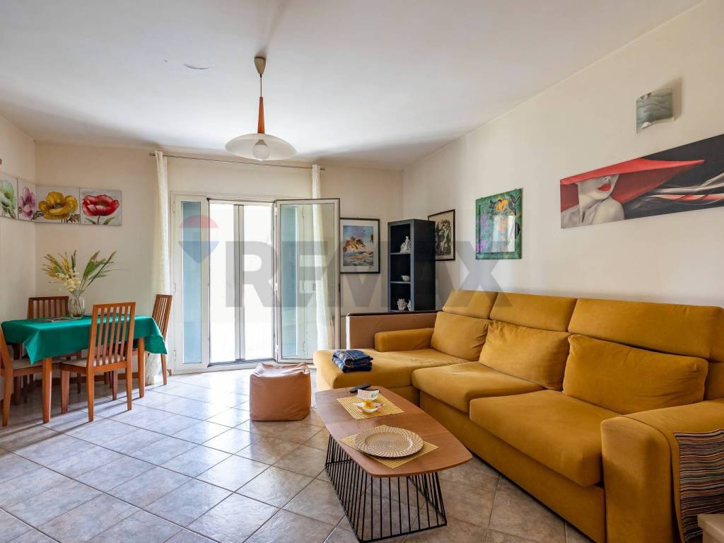 Appartamento a Caltagirone in VIA MARIO SCELBA, 4 - Foto 2