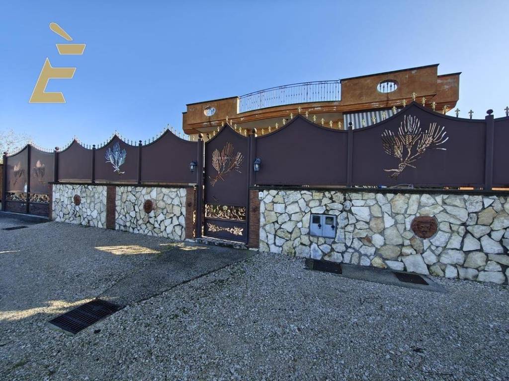 Villa a Giugliano in campania in Via Grotta dell' Olmo, 19 - Foto 4