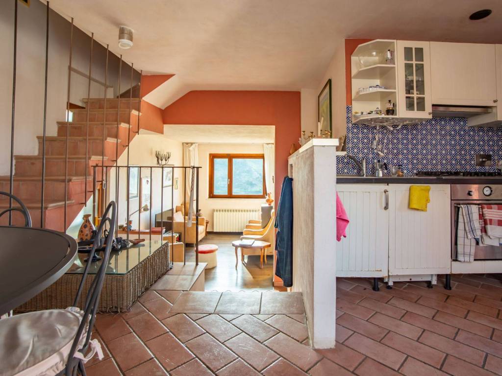 Appartamento a Sovicille in Localita' Montespecchio 460, Caggio - Foto 2