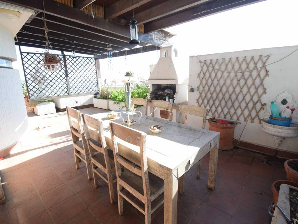 Attico / mansarda a Cagliari in Via Zagabria - Foto 4