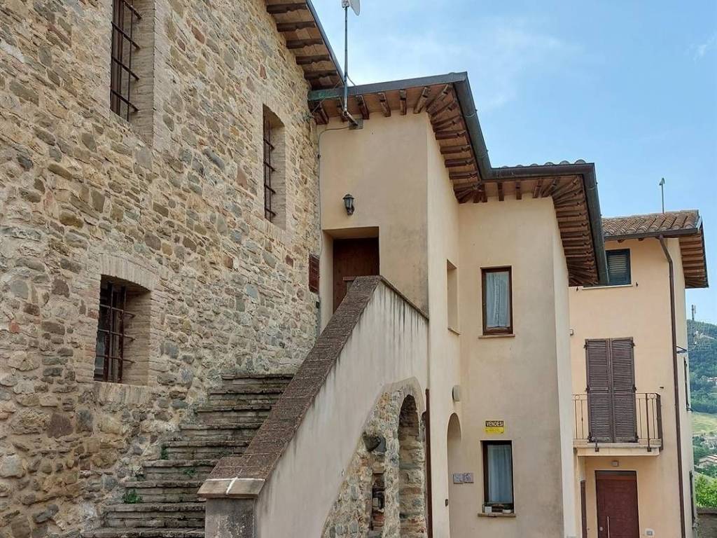 Casa indipendente a Nocera umbra in Voc. Villa Postignano, 18 - Foto 2