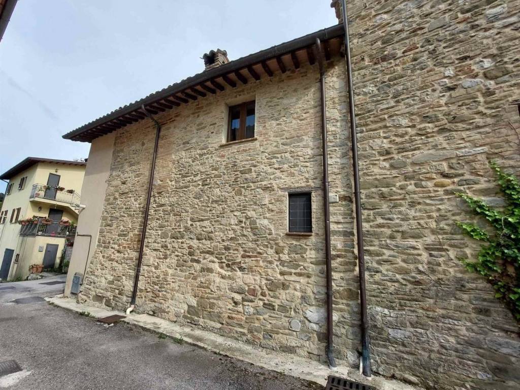 Casa indipendente a Nocera umbra in Voc. Villa Postignano, 18 - Foto 4