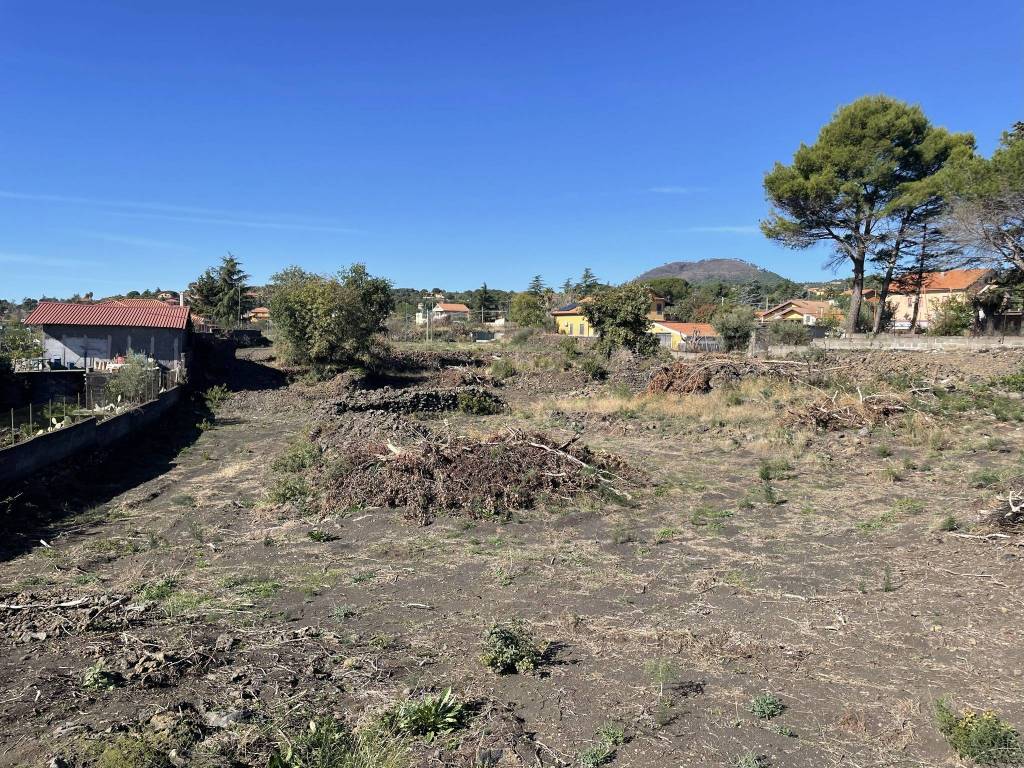 Terreno a Pedara in Via Teocrito - Foto 3