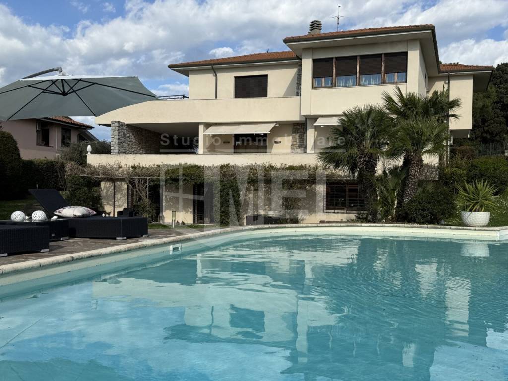Villa a Livorno in Via del Pino - Foto 2