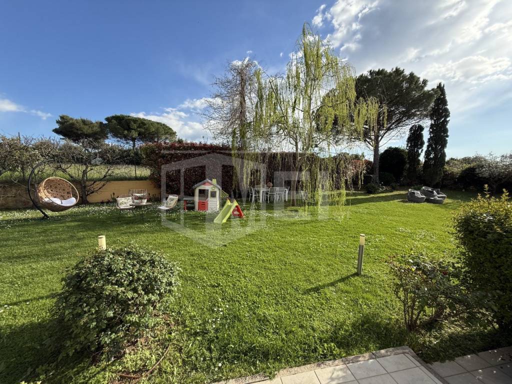 Villa a Livorno in Via del Pino - Foto 3