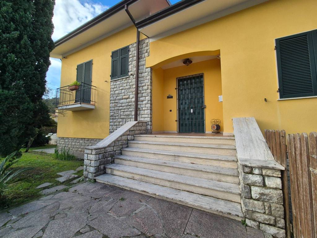 Villa a Ameglia in Via Cristoforo Colombo, 65 - Foto 5