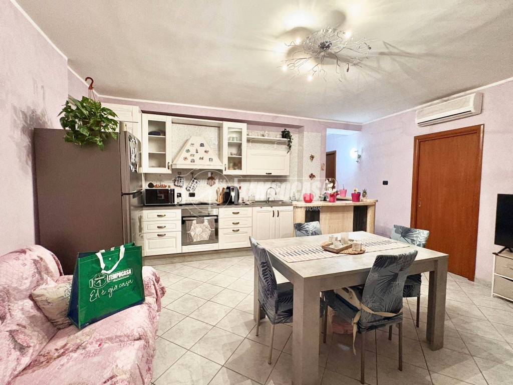 Villa a Mirandola in Via Bastiglia 41 - Foto 3