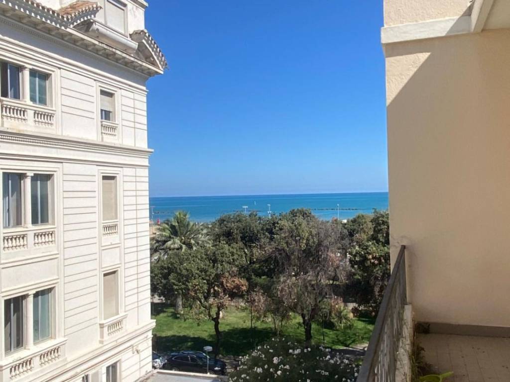 Appartamento a Pescara in Via Giosuè Carducci, 96 - Foto 2
