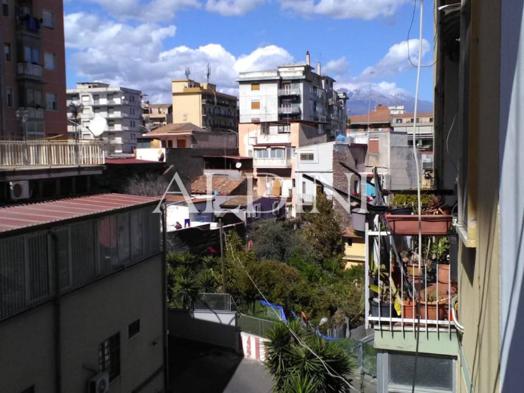 Appartamento a Catania in Viale delle Medaglie d'Oro - Foto 3